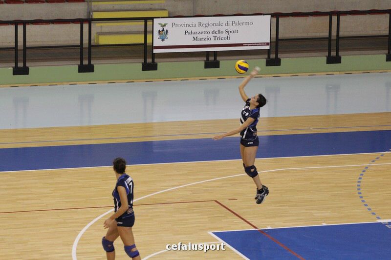111030 volley 219_tn.jpg